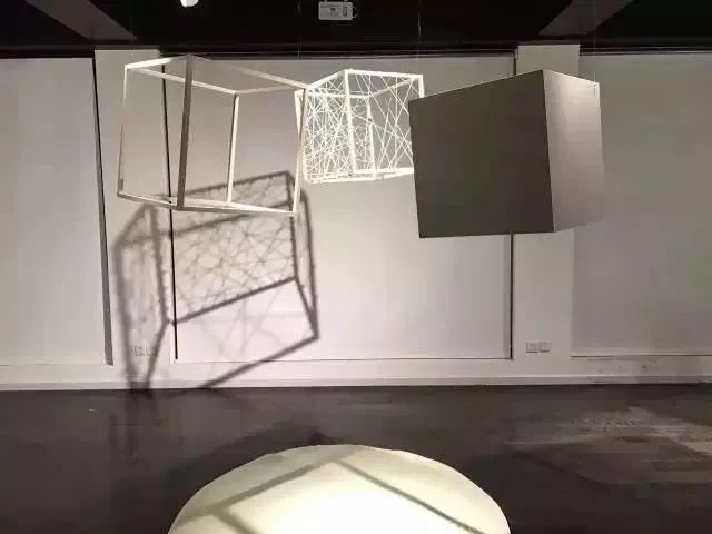 1586920388369418.jpg 4.jpg
